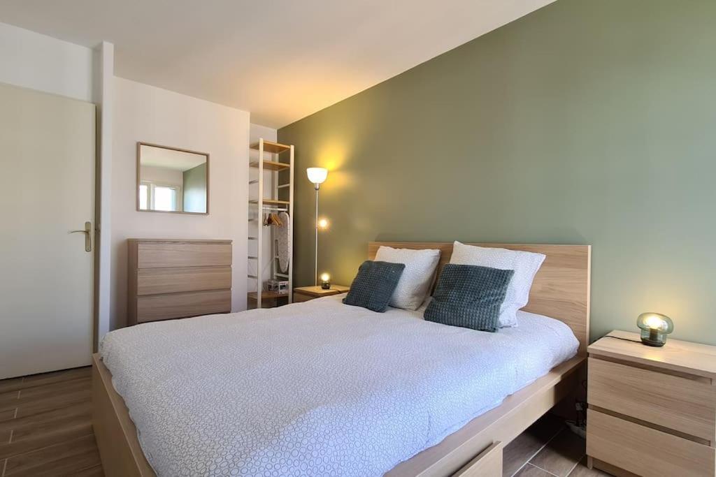 Appt 80M², 13 P, Disneyland, Fibre, 2 Parkings Chessy  Exterior photo